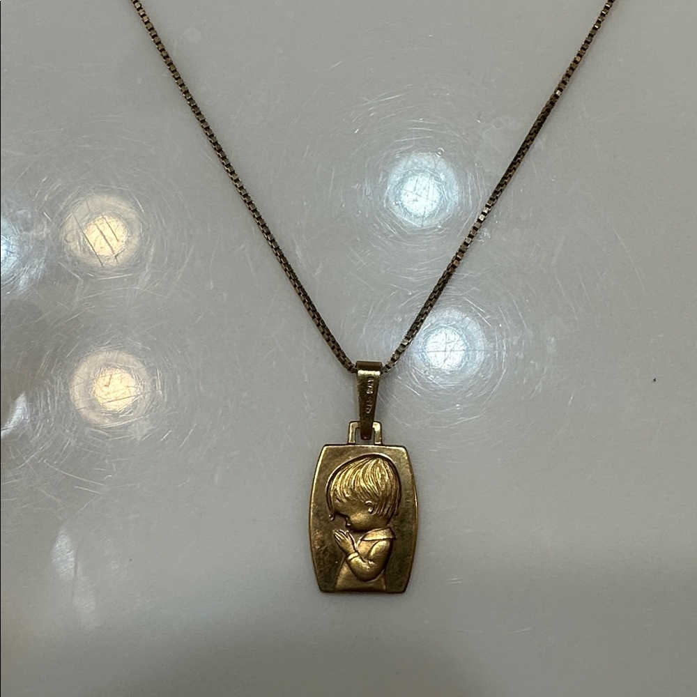 14k Gold Boy Praying Necklace